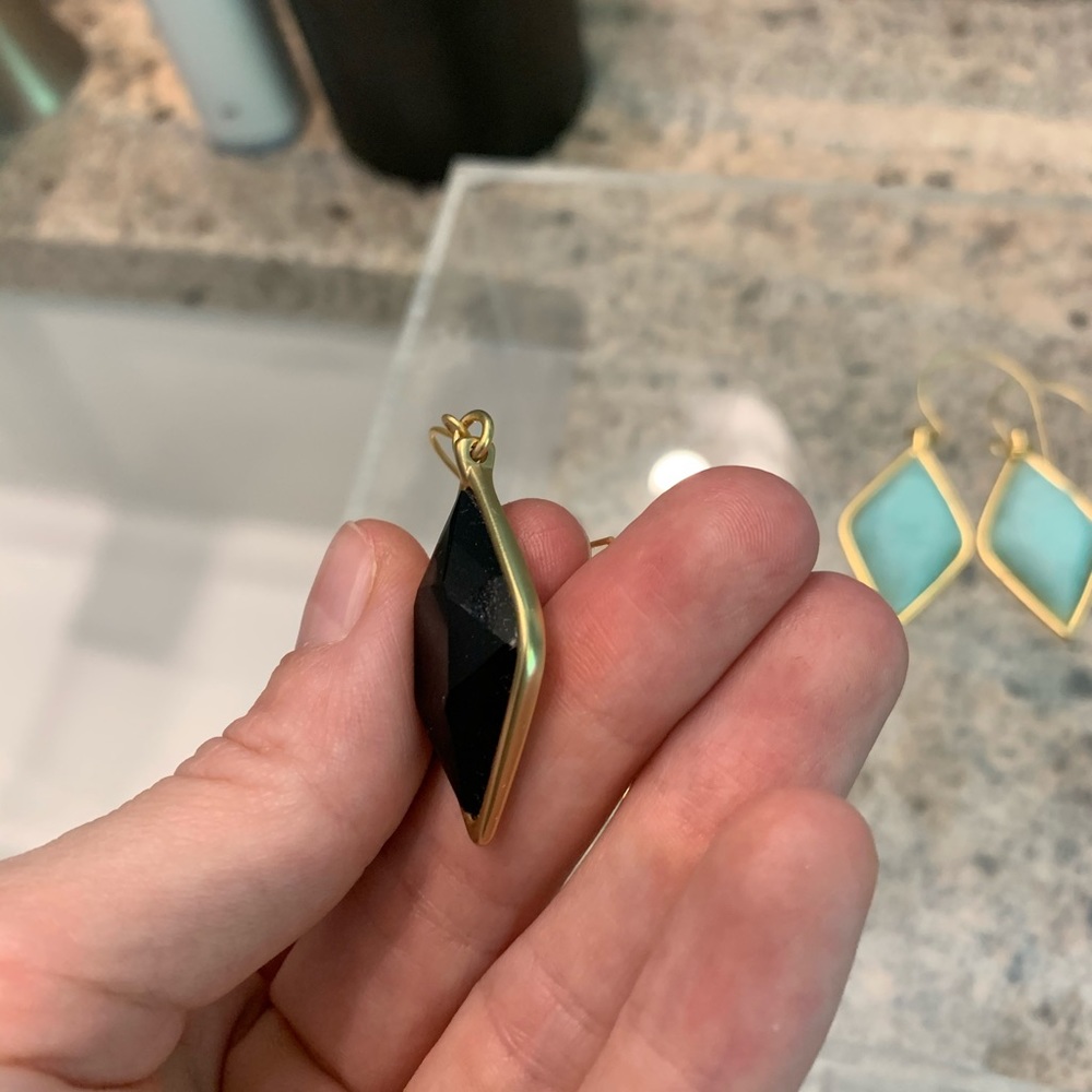 Earring bundle - Picture 11 of 12